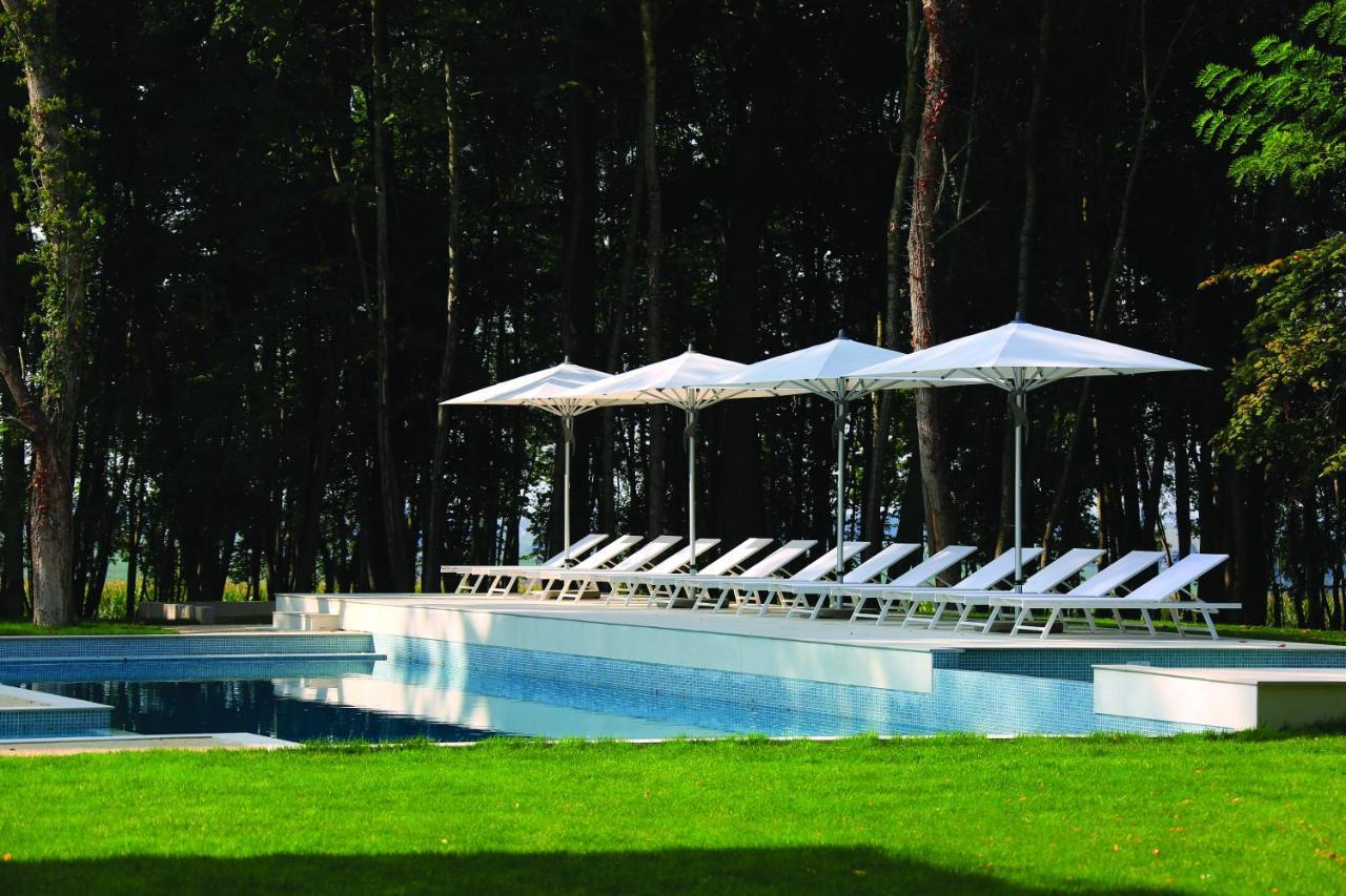 Chateau Des Hauts De Provins Hotel Champcenest Екстериор снимка