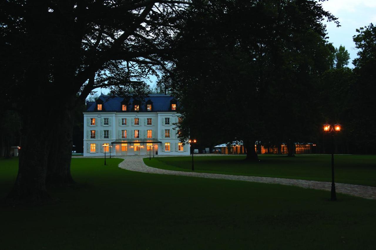 Chateau Des Hauts De Provins Hotel Champcenest Екстериор снимка