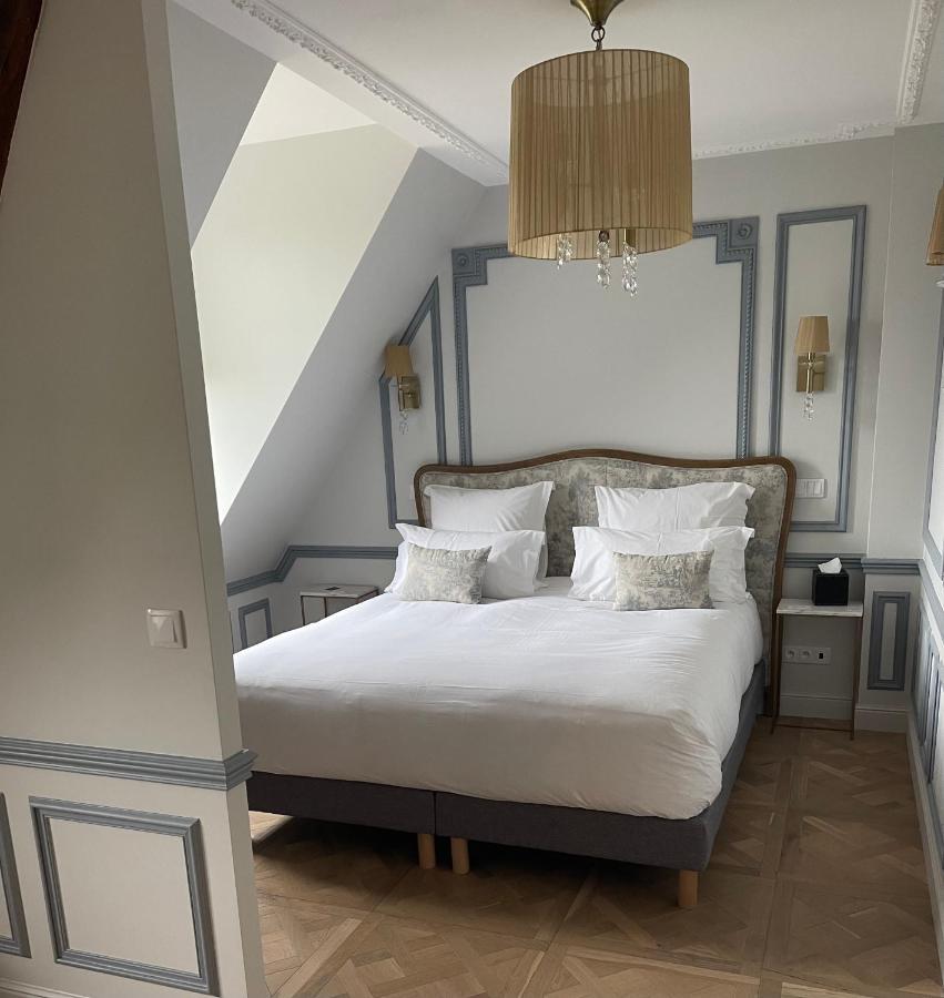 Chateau Des Hauts De Provins Hotel Champcenest Екстериор снимка