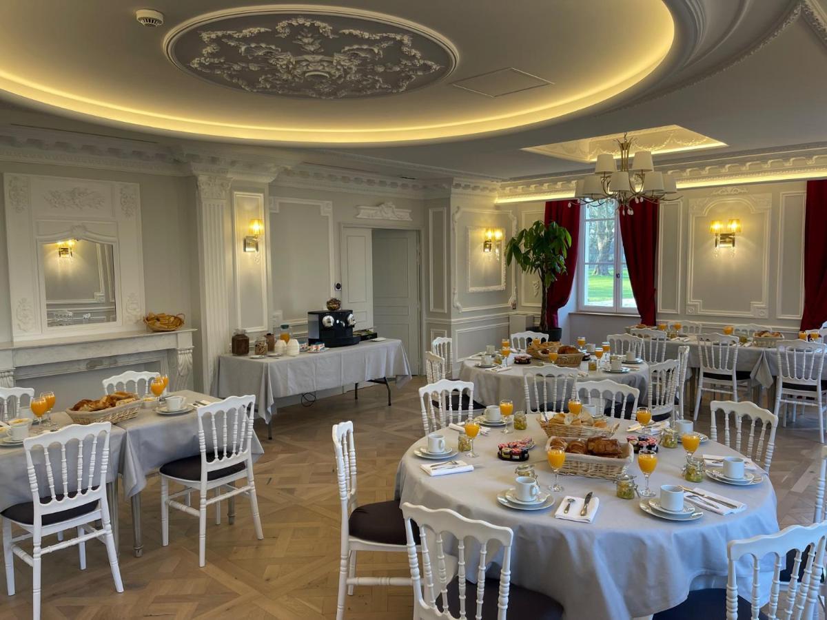 Chateau Des Hauts De Provins Hotel Champcenest Екстериор снимка
