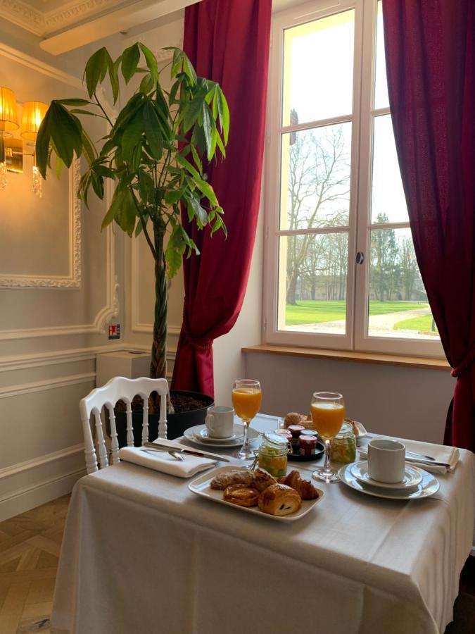 Chateau Des Hauts De Provins Hotel Champcenest Екстериор снимка